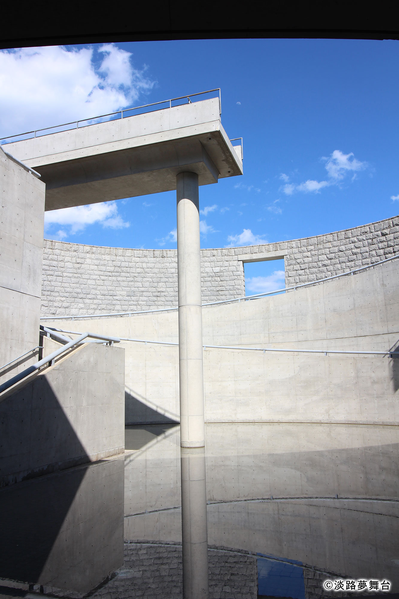 円形フォーラム1