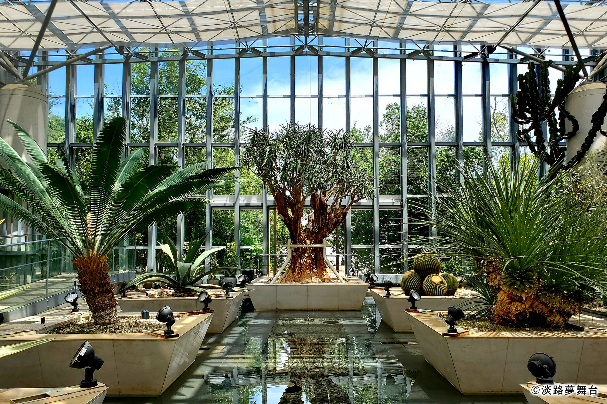 あわじグリーン館